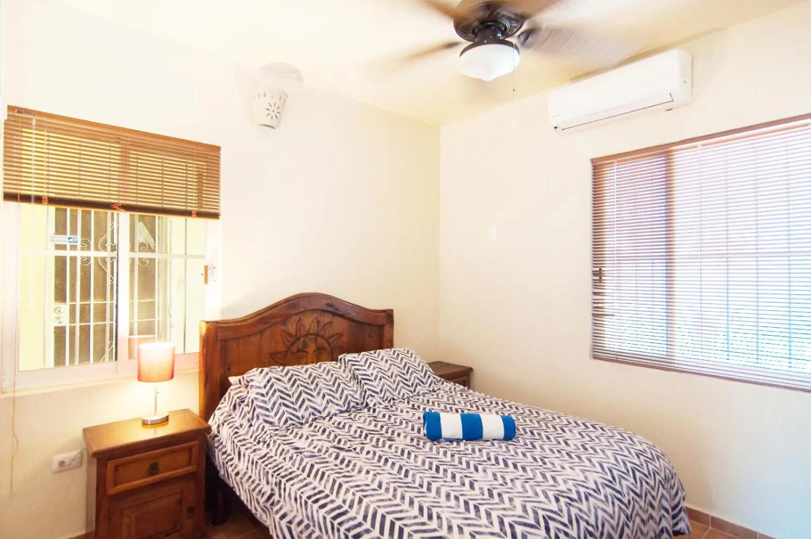 Beachfront 2Br Condo In Playa I Steps To 5Th Ave! Плая-дель-Кармен 0*,  Мексика